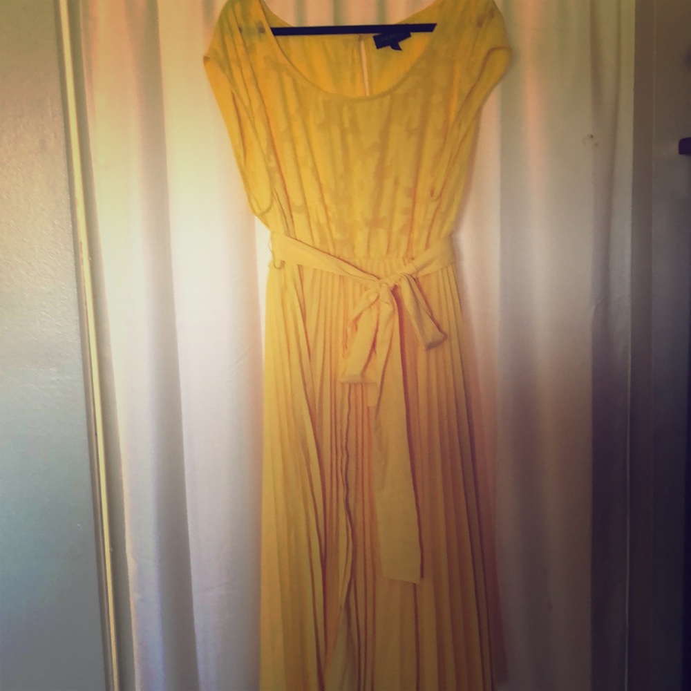Beautiful yellow Lane Bryant dress size 18/20